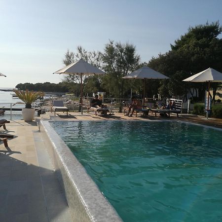 Apartmani Astrado Petrcane Luaran gambar