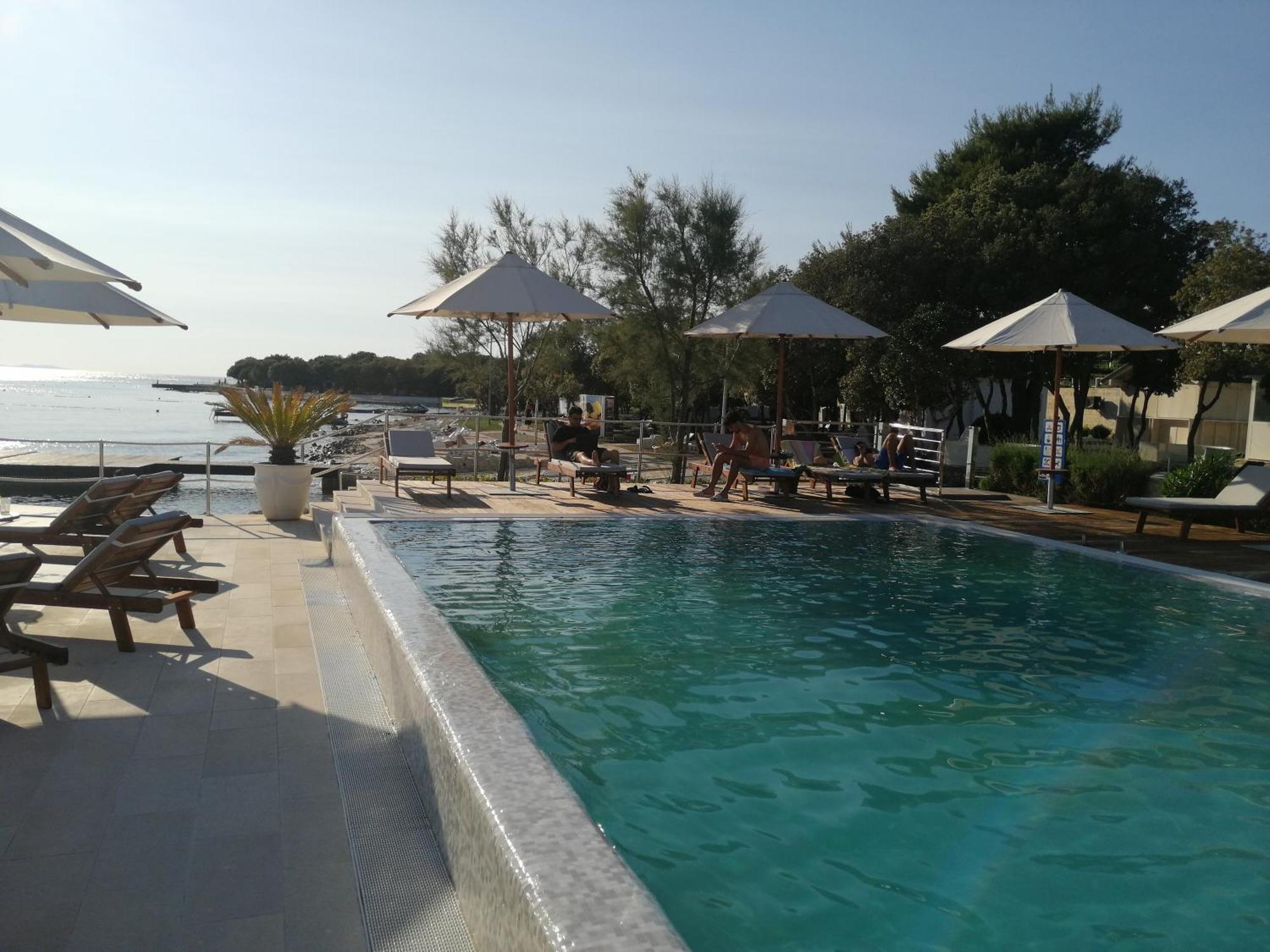 Apartmani Astrado Petrcane Luaran gambar